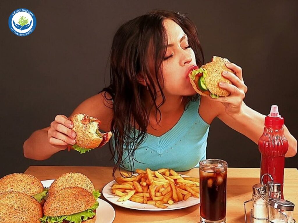 Tiêu thụ nhiều thực phẩm chứa chất béo